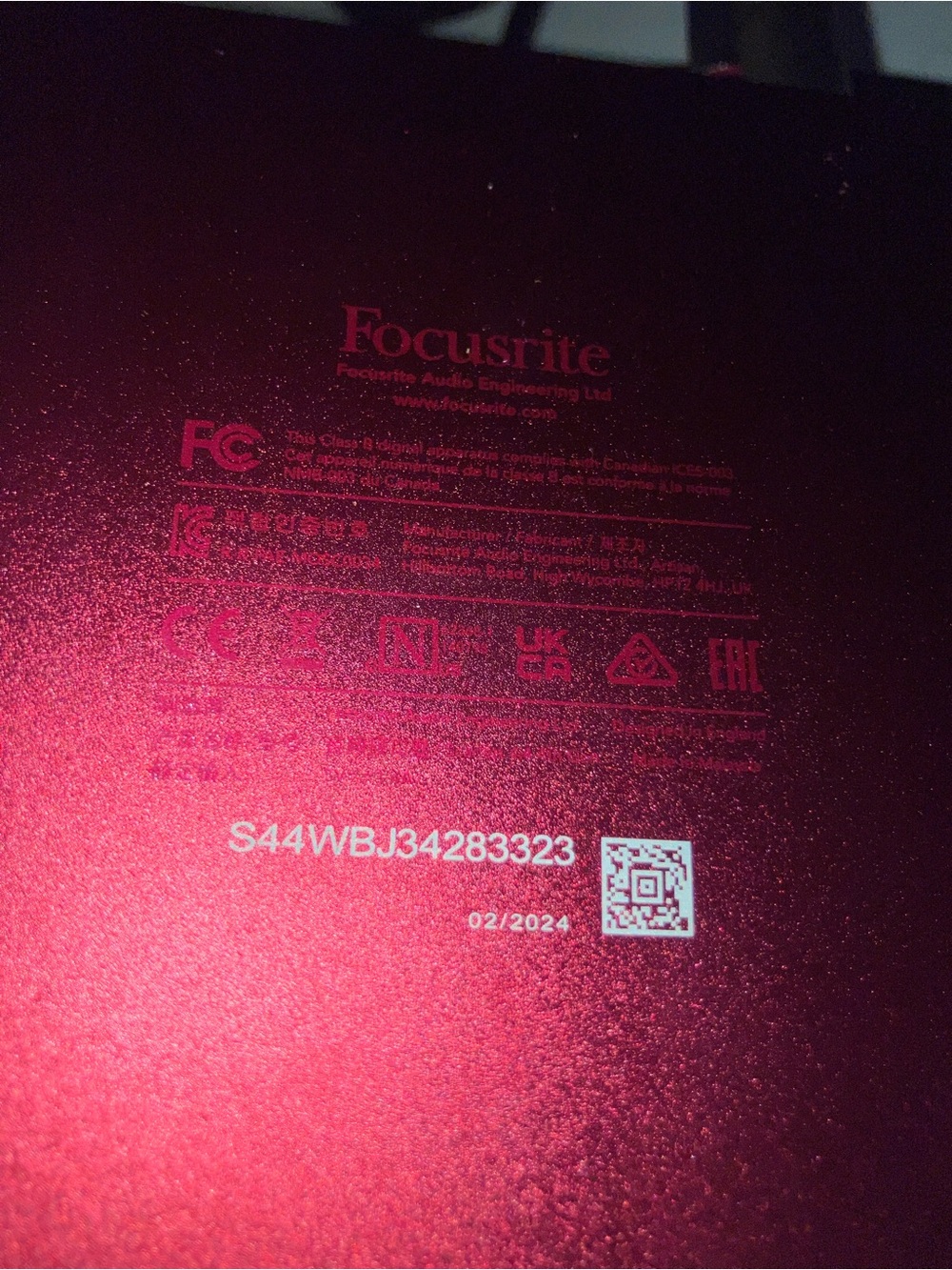 USB Audio Interface - Red - Picture 2 of 3